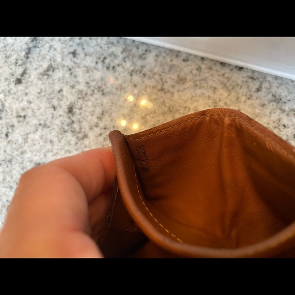 SOLD• Louis Vuitton Monogram Card Case - Picture 11 of 12